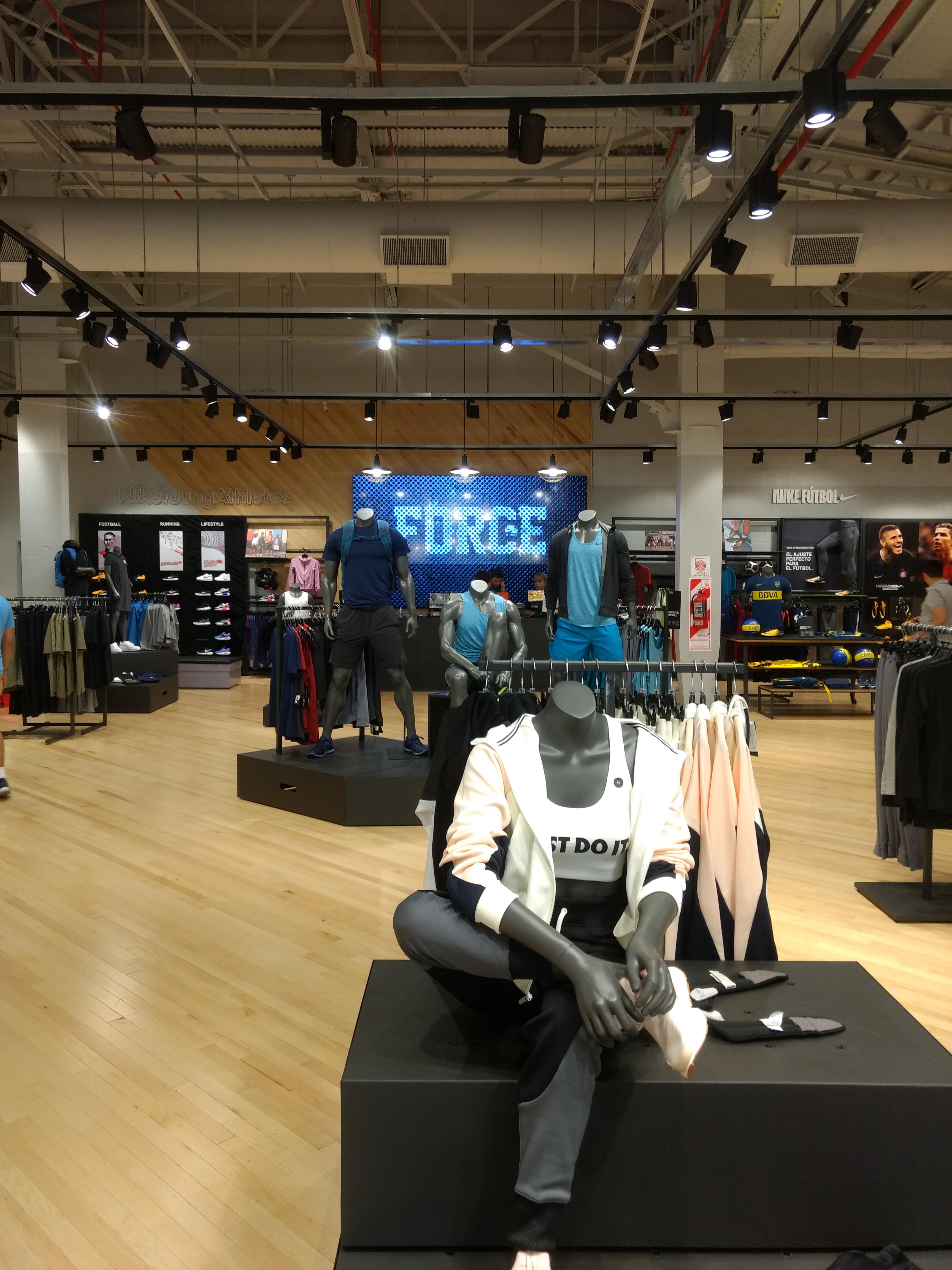 Nike Paseo Alcorta - The Brand Tailors - Estudio Cooma